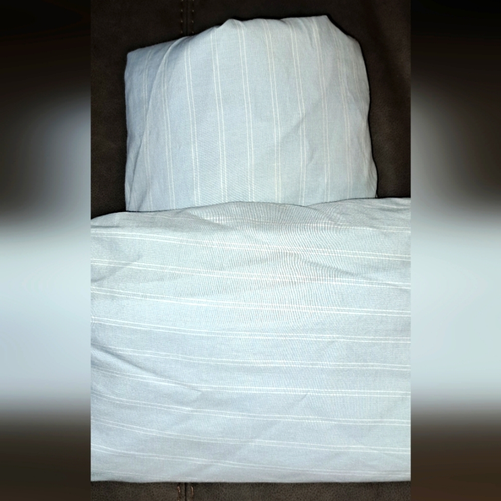 Tommy Hilfiger Twin Sheet Set Blue And White Flat & Fitted TH Bedding Great Cond
